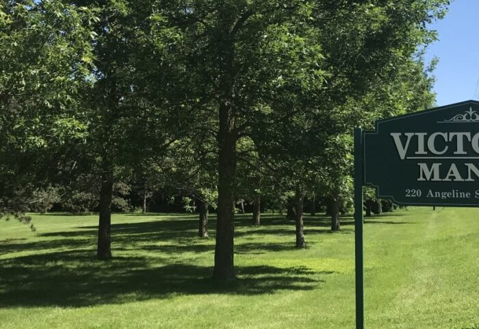 Families jump to defence of Victoria Manor