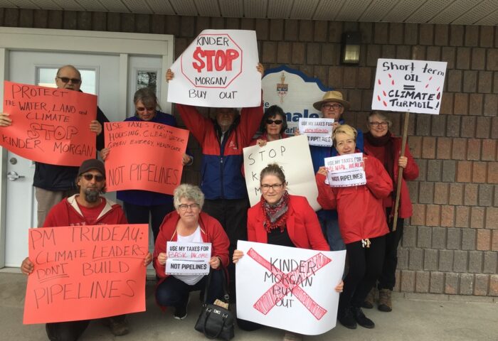 Kawartha Lakes demonstrators protest Kinder Morgan buyout